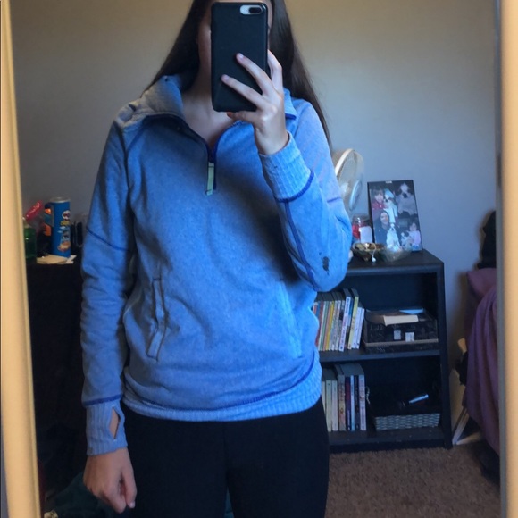 3/$30 Ivivva sweatshirt - Picture 5 of 5